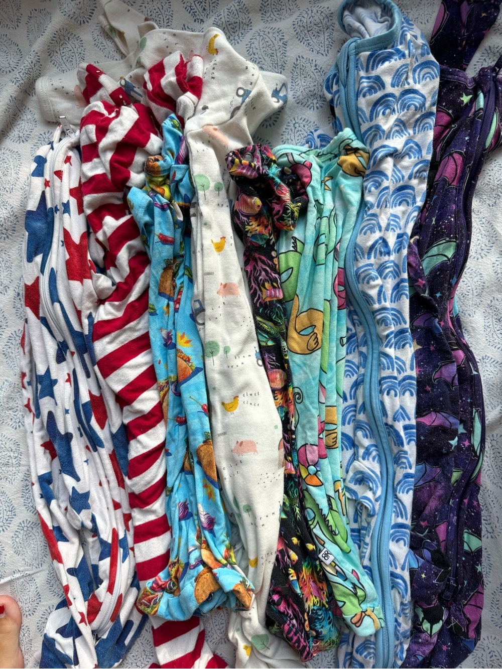 Bums and roses, Kickee pants, little sleepies, and more outfits and pjs 12m-24m